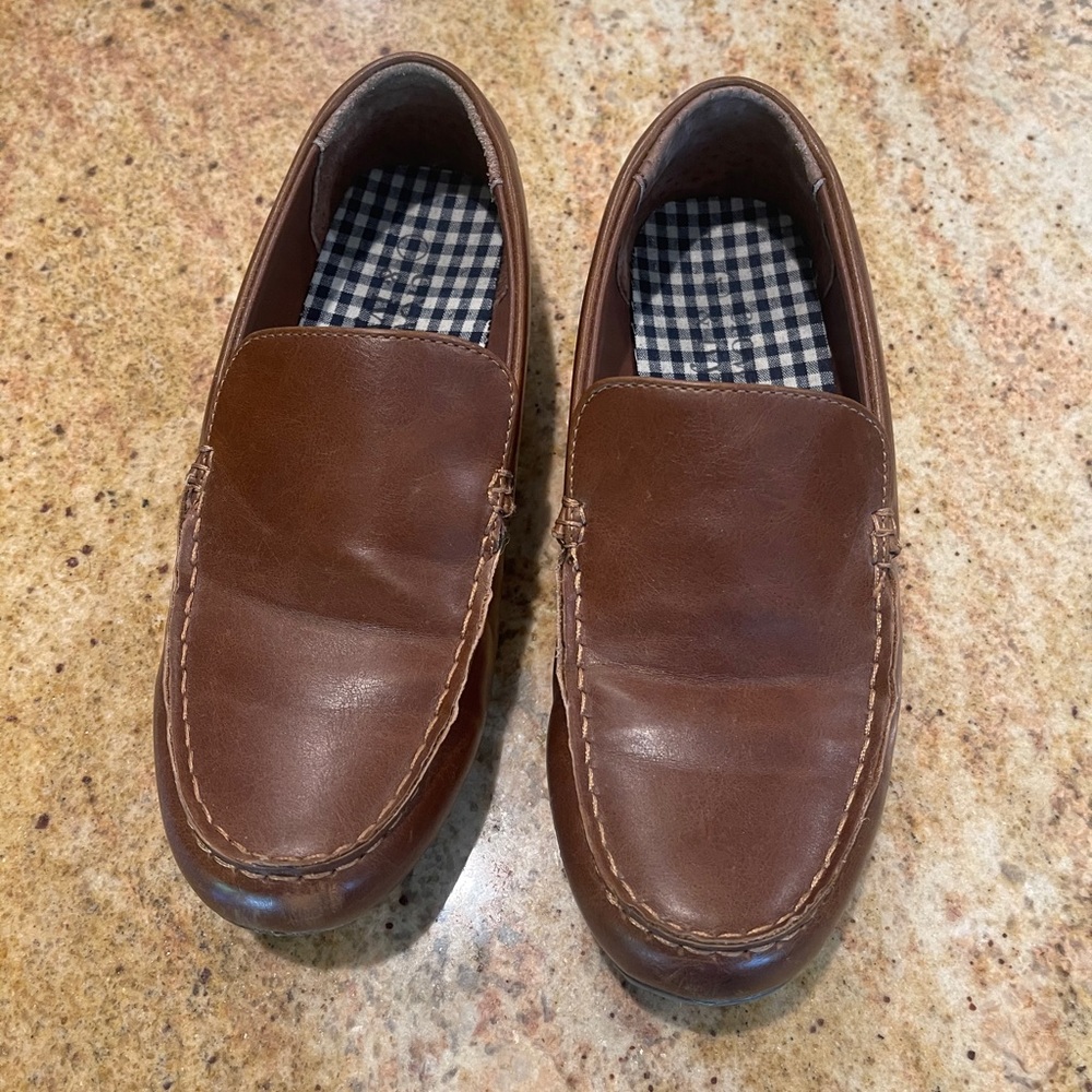 Crown and Ivy boys dress slip on shoes